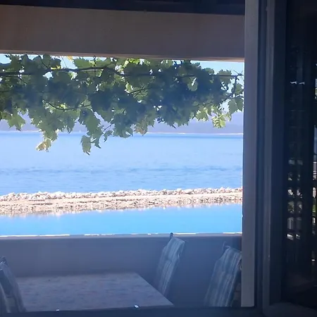 Laguna 1 * Bol