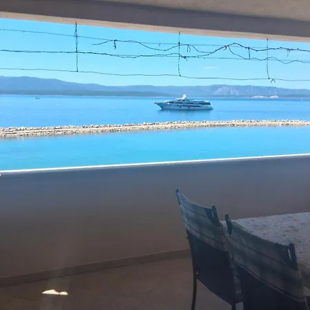Laguna 1 *