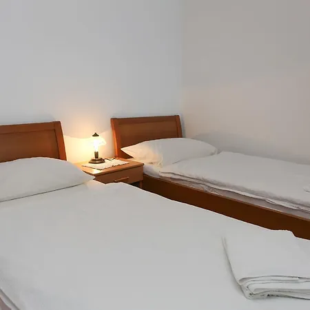 Apartamento Laguna 1 *