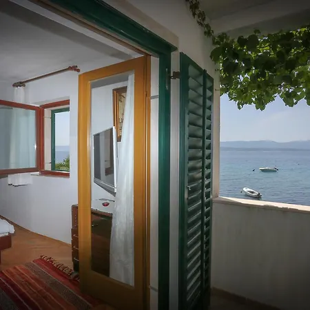 Laguna 1 Apartment