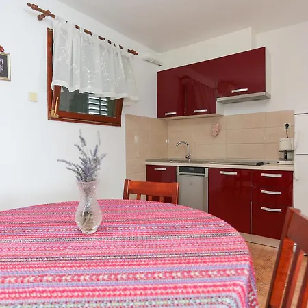 Apartment Laguna 1 *