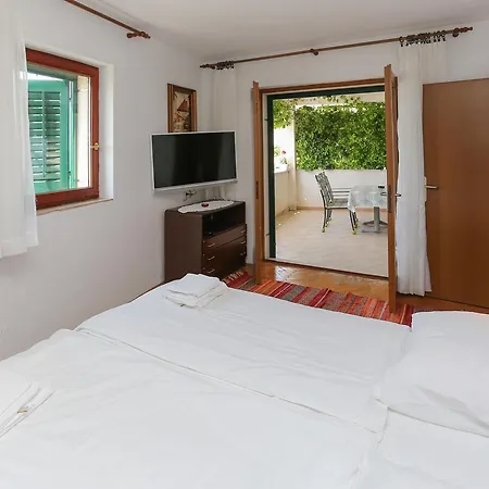 Apartment Laguna 1 *